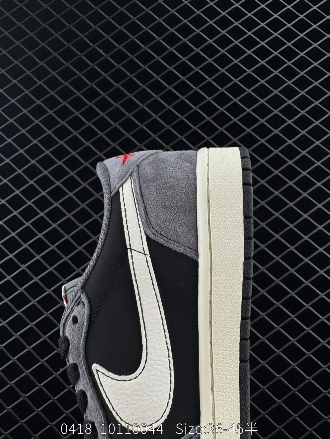 Travis Scott x Air Jordan 1 ” Reverse Mocha “